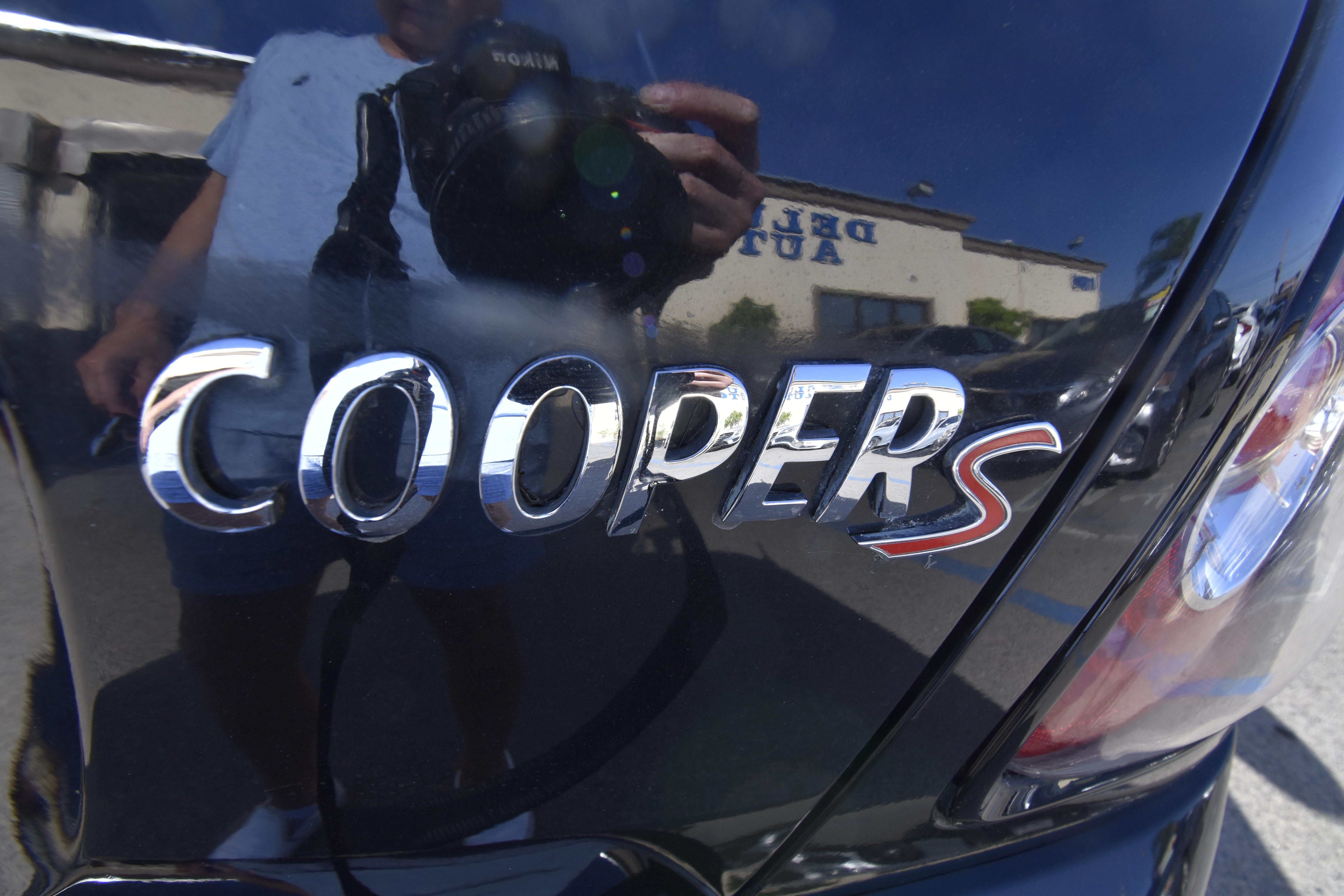 Used 2013 MINI Cooper Roadster S w/ Premium Pkg FWD image 10