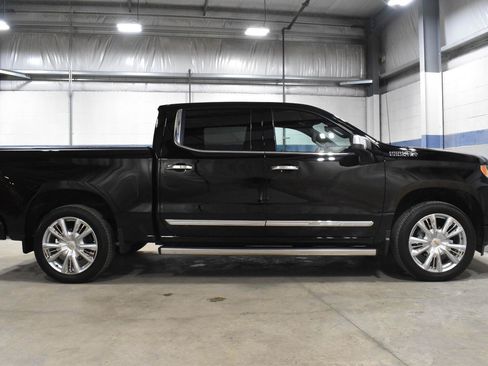 Used 2026 Chevrolet Silverado 1500 High Country w/ Technology Package AWD/4WD image 25