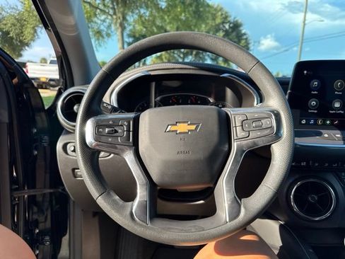 Used 2025 Chevrolet Blazer LT FWD image 29