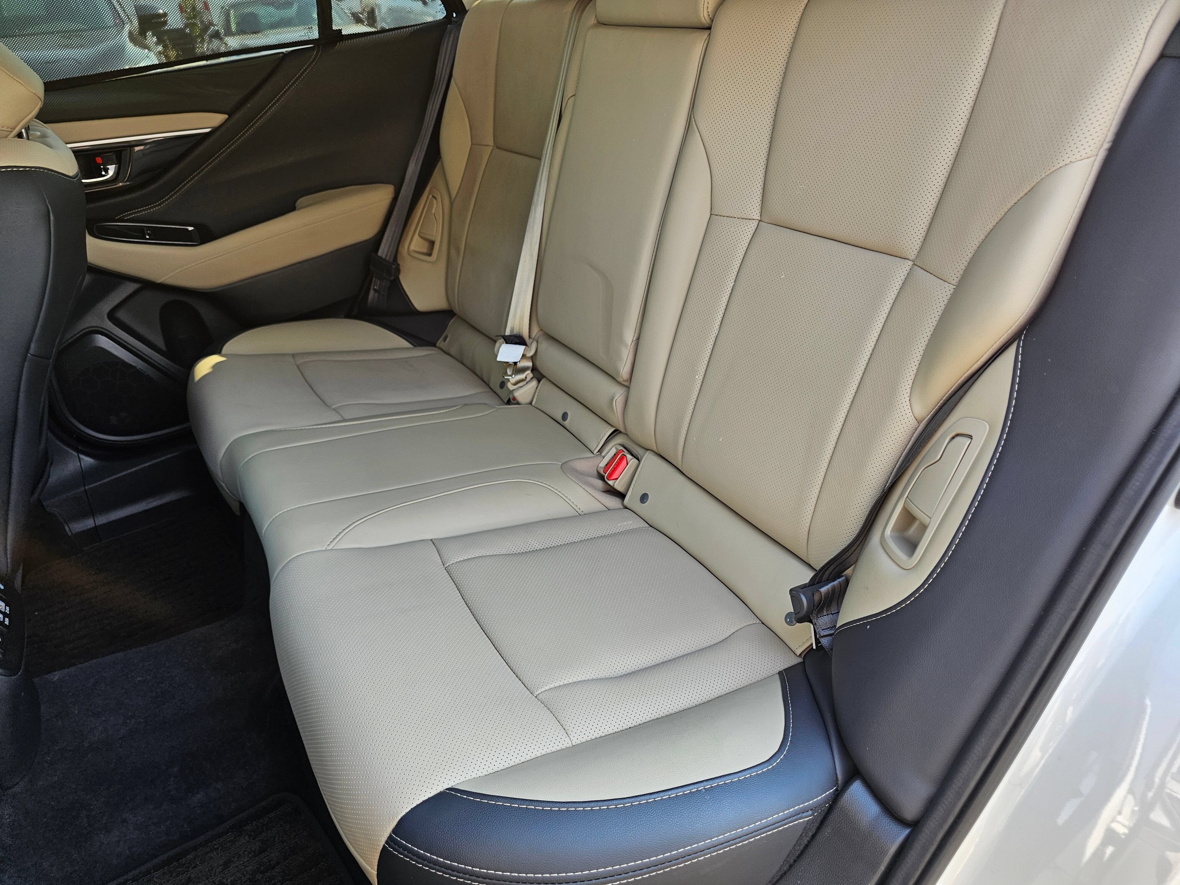Used 2025 Subaru Outback Limited AWD/4WD image 19