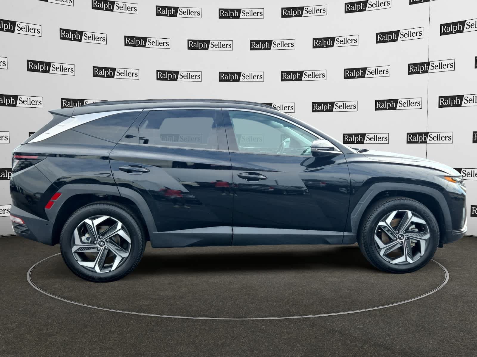 Used 2022 Hyundai Tucson Limited w/ Cargo Package AWD/4WD image 7