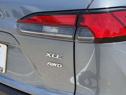 Used 2025 Toyota Corolla Cross XLE w/ Convenience Package AWD/4WD image 7