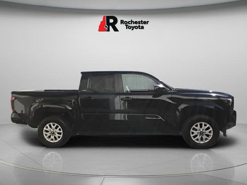 Used 2024 Toyota Tacoma SR5 AWD/4WD image 3