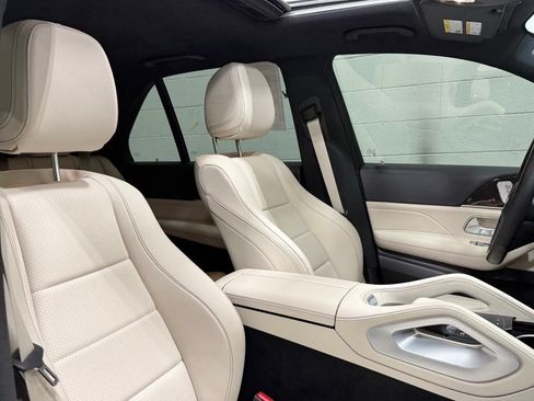 Used 2024 Mercedes-Benz GLE 450e 4MATIC image 36