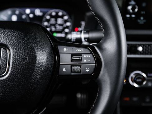 Used 2025 Honda Civic Sport image 16