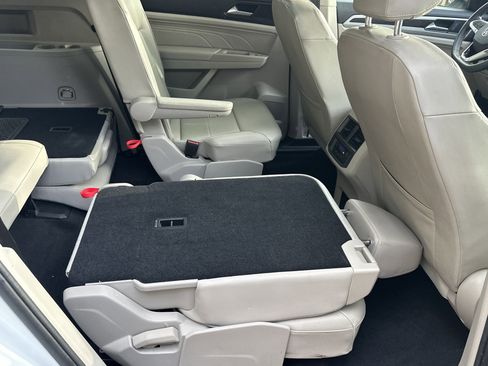 Used 2022 Volkswagen Atlas SE image 17