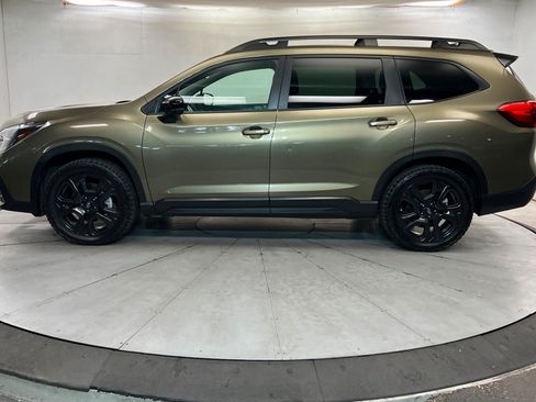 Used 2024 Subaru Ascent Onyx Edition AWD/4WD image 2