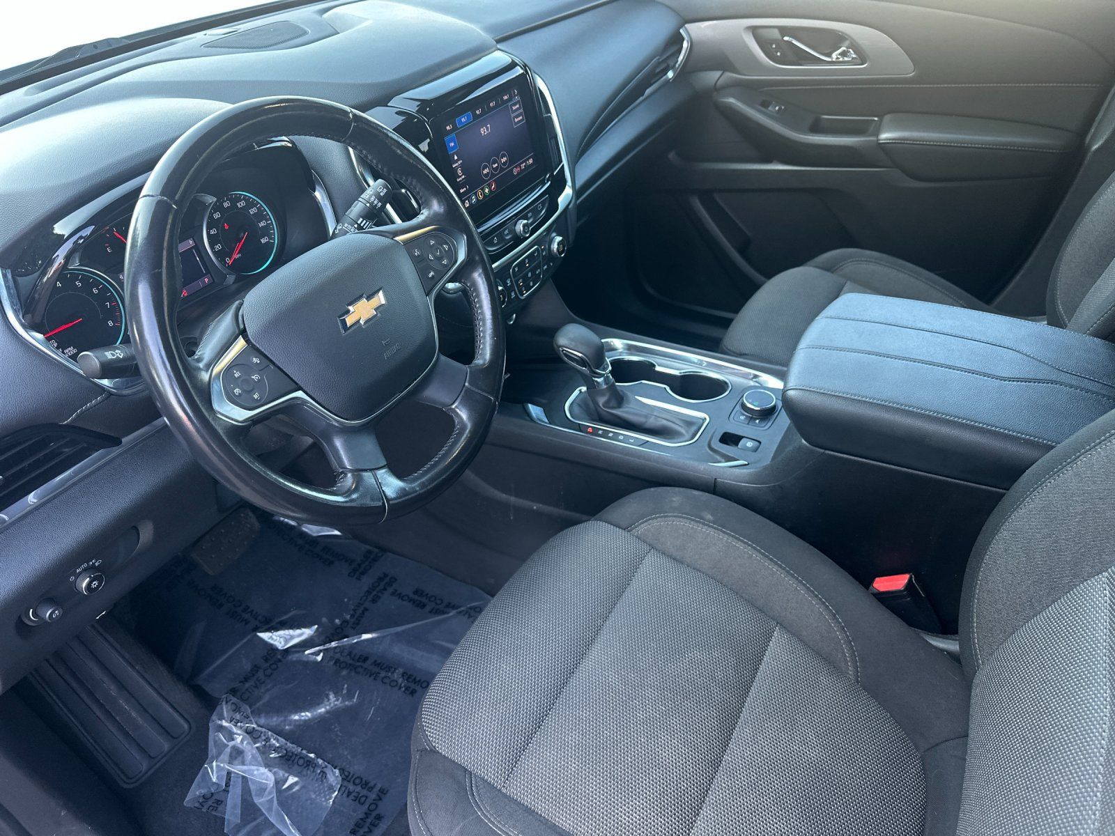 Used 2022 Chevrolet Traverse LT FWD image 10