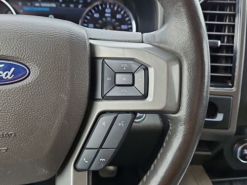 Used 2021 Ford Expedition XLT AWD/4WD image 22