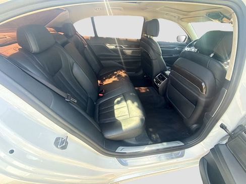 Used 2020 BMW 740i w/ Cold Weather Package RWD image 30