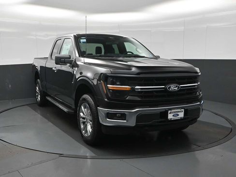 New 2026 Ford F150 XLT w/ XLT Chrome Appearance Package image 3
