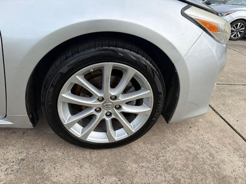 Used 2013 Toyota Avalon XLE Touring FWD image 35