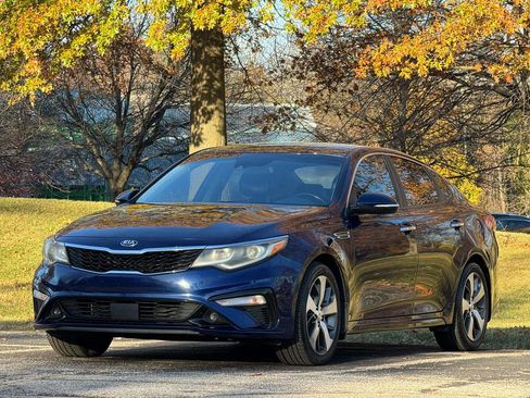 Used 2020 Kia Optima S FWD image 4