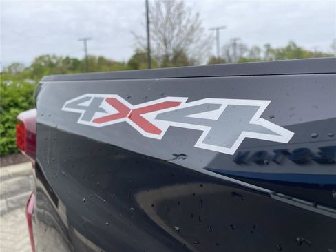 Used 2025 Chevrolet Silverado 1500 LT image 14