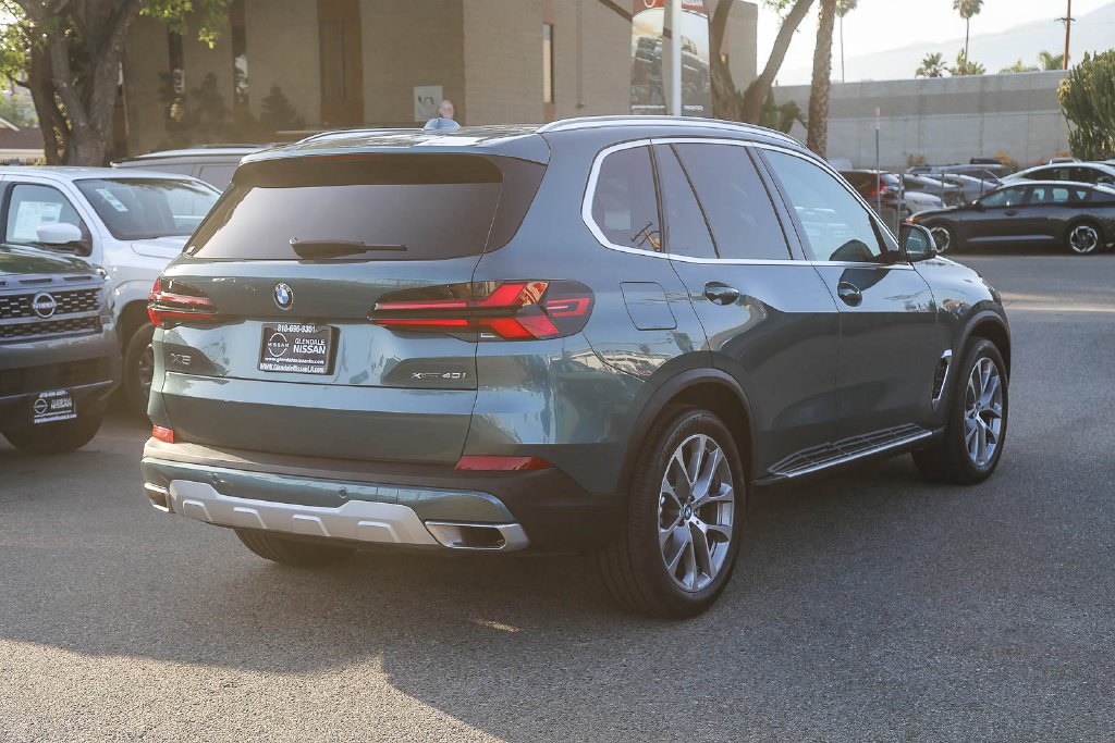 Used 2026 BMW X5 xDrive40i AWD/4WD image 8