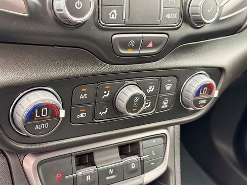 Used 2024 GMC Terrain AT4 w/ Tech Package image 15