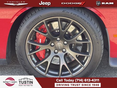 Used 2016 Dodge Challenger SRT Hellcat RWD image 10