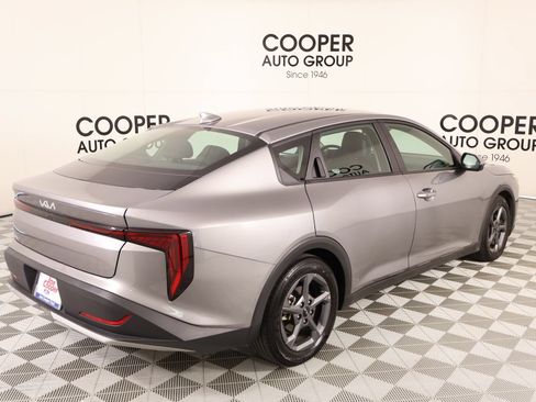 Used 2025 Kia K4 FWD image 19