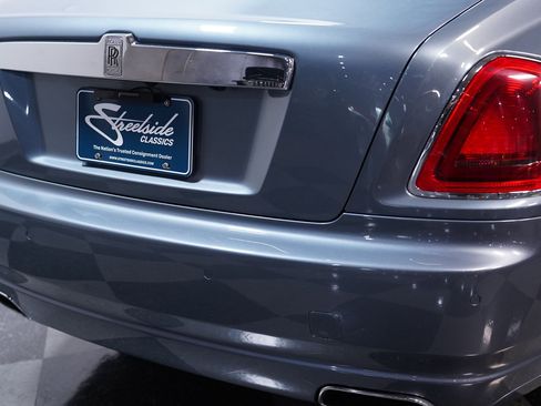 Used 2010 Rolls-Royce Ghost RWD image 22