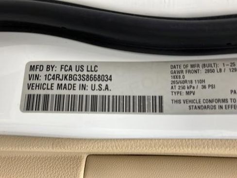 Used 2025 Jeep Grand Cherokee L Limited AWD/4WD image 25