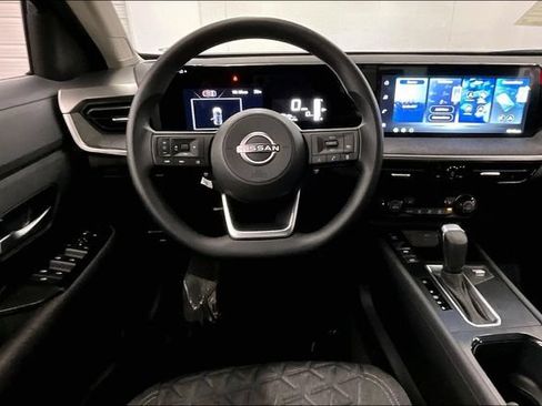 New 2026 Nissan Kicks SV AWD/4WD image 22