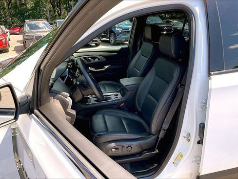 Used 2023 Chevrolet Traverse LT w/ Midnight/Sport Edition AWD/4WD image 10