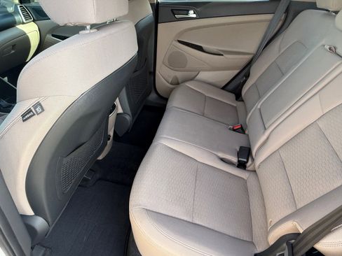 Used 2019 Hyundai Tucson SEL w/ Cargo Package image 16