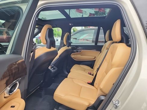 Used 2017 Volvo XC90 T6 Momentum w/ Vision Package AWD/4WD image 34