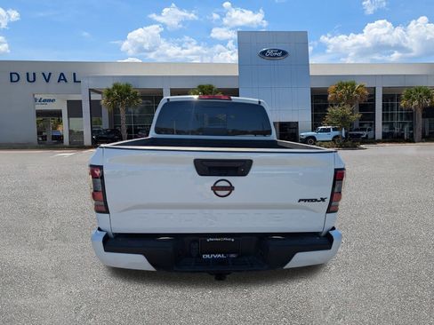 Used 2024 Nissan Frontier Pro-X w/ Tow Package image 5