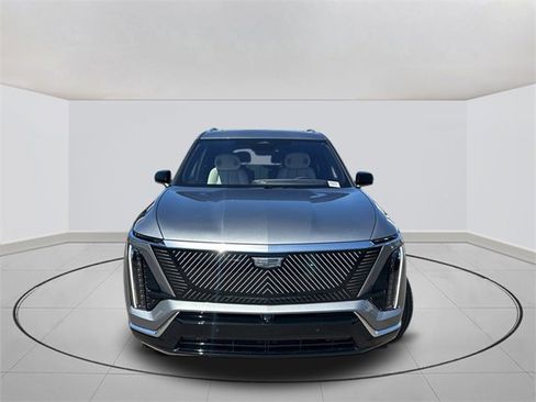 New 2026 Cadillac Vistiq Luxury image 2