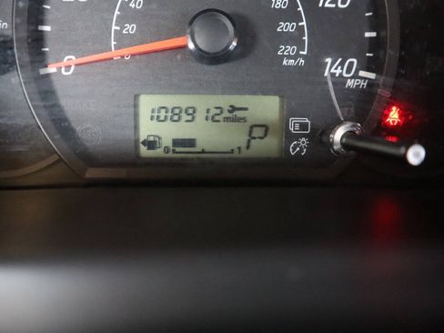 Used 2015 Mitsubishi Mirage DE FWD image 27