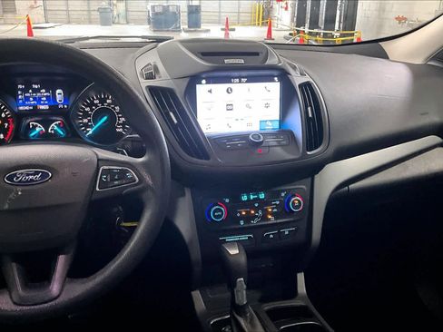 Used 2017 Ford Escape SE w/ Equipment Group 201A AWD/4WD image 7