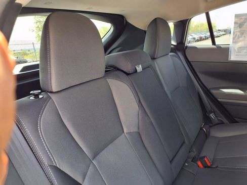 Used 2025 Subaru Crosstrek 2.0i Premium image 22