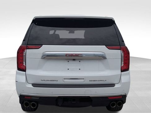 Certified 2023 GMC Yukon Denali image 4