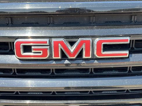 Used 2021 GMC Sierra 1500 Elevation RWD image 8