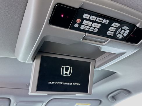 Used 2017 Honda Pilot Touring image 17