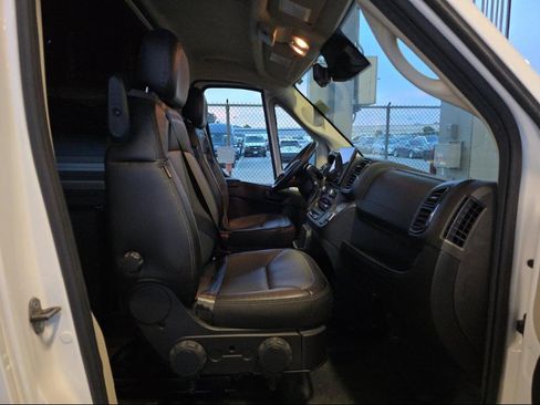 Used 2022 RAM ProMaster 2500 w/ Premium R/V Group FWD image 8