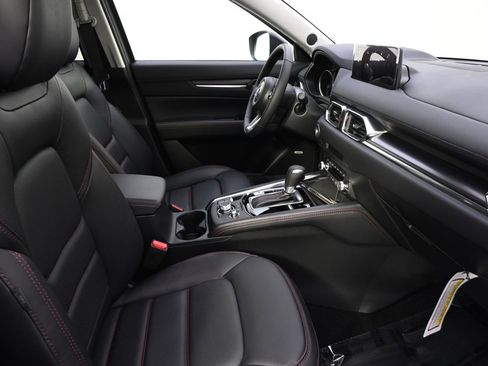 New 2025 MAZDA CX-5 Carbon Edition image 16