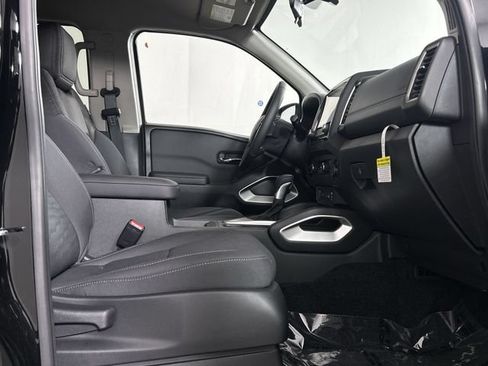 Used 2024 Nissan Frontier SV w/ Hardbody Edition AWD/4WD image 32