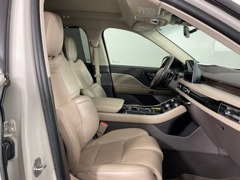 Used 2020 Lincoln Aviator Reserve w/ Equipment Group 201A RWD image 30