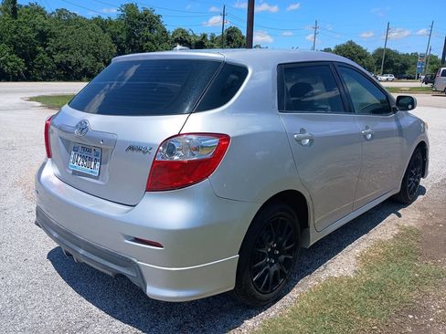 Used 2010 Toyota Matrix FWD image 5