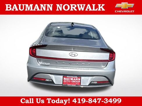Used 2022 Hyundai Sonata SE w/ Cargo Package FWD image 5