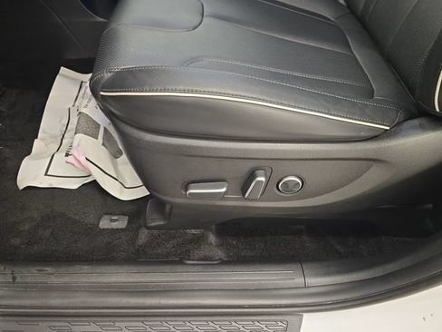 Used 2025 Hyundai Palisade SEL FWD image 35