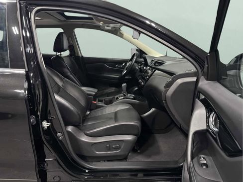 Used 2022 Nissan Rogue Sport SL w/ Premium Package image 30