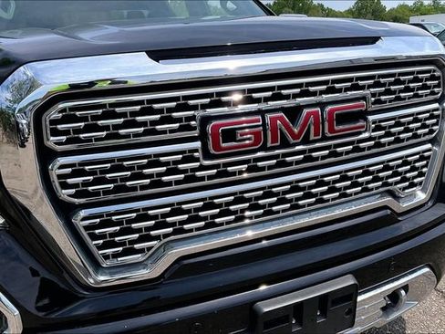 Used 2021 GMC Sierra 1500 Denali w/ Denali Premium Package AWD/4WD image 30