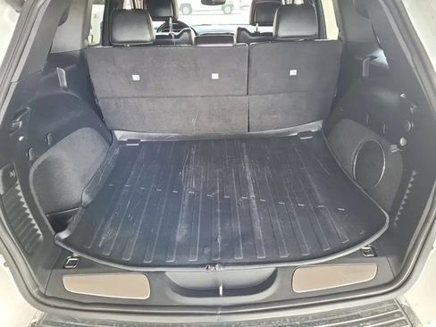 Used 2017 Jeep Grand Cherokee Limited w/ Luxury Group II AWD/4WD image 13