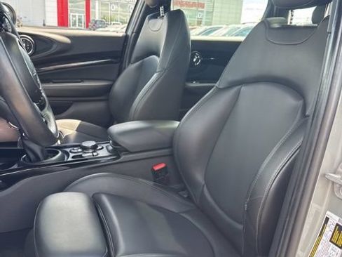 Used 2019 MINI Cooper Clubman ALL4 w/ Signature Upholstery Package AWD/4WD image 9