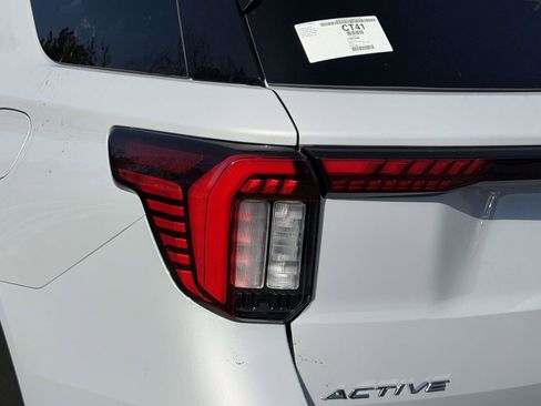New 2026 Ford Explorer Active AWD/4WD image 9