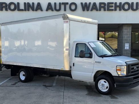 Used 2021 Ford E-450 and Econoline 450 Super Duty w/ Power Windows & Locks Group image 2