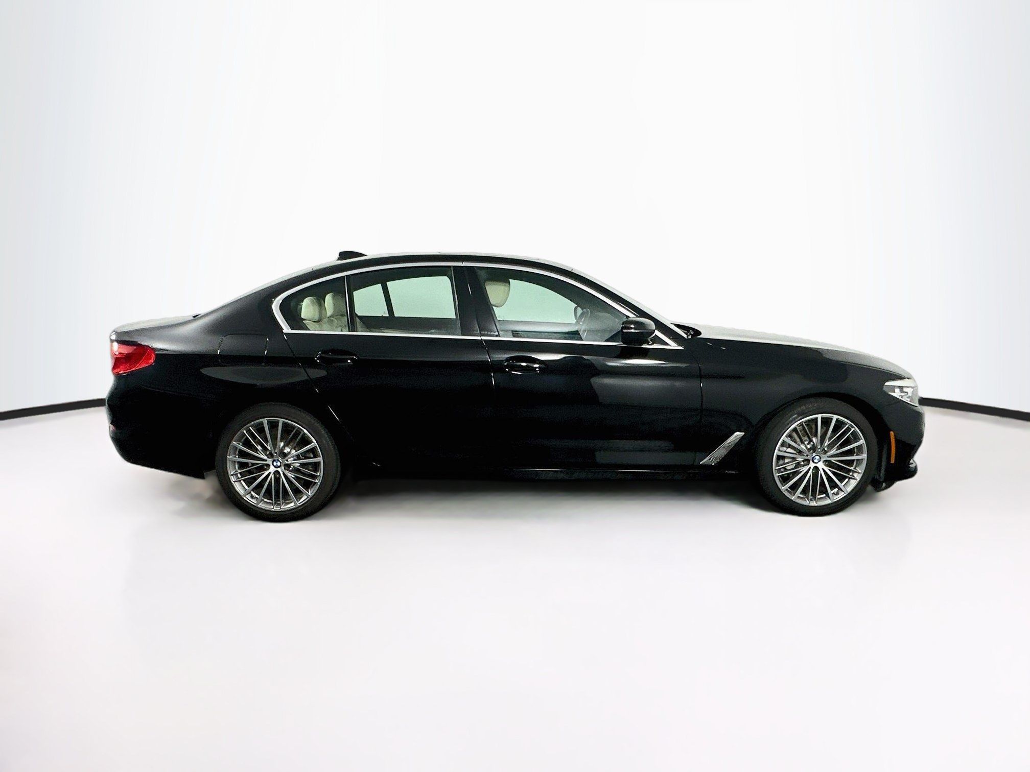 Used 2019 BMW 540i w/ Convenience Package RWD image 10